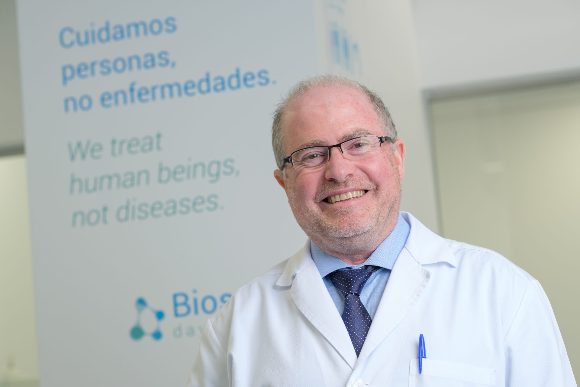 CEO and medical director Mariano Bueno Cortes